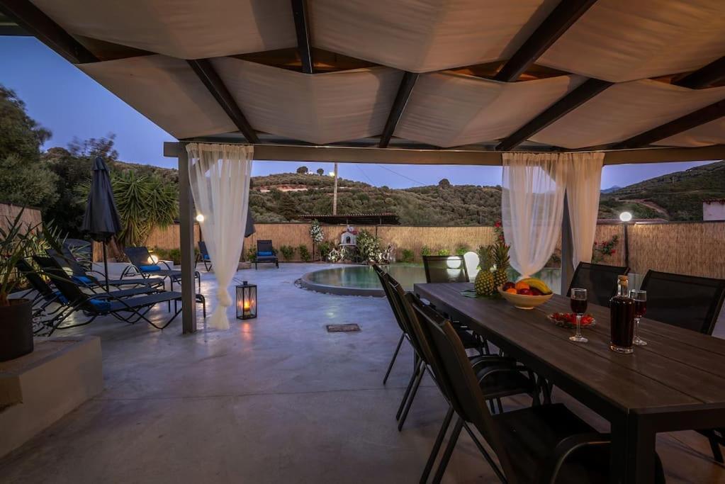 Villa Casa Del Miele, Private Pool, Bbq, Mountain View. Alikianos Exterior foto