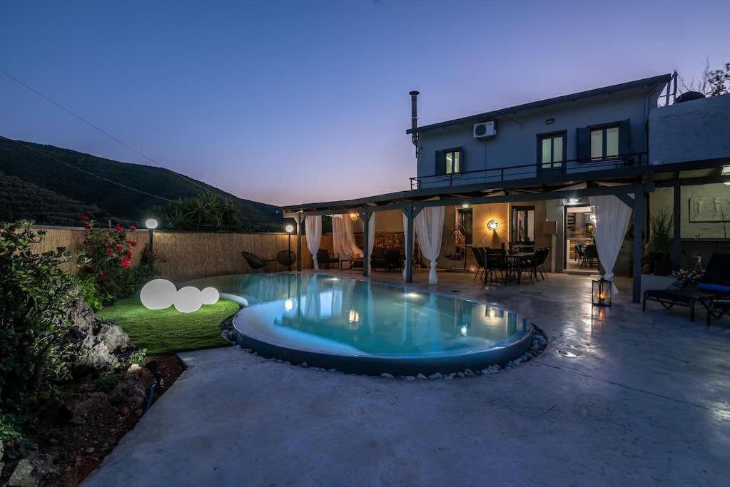 Villa Casa Del Miele, Private Pool, Bbq, Mountain View. Alikianos Exterior foto